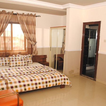 Aquatic Suites & Lounge Lagos Exterior photo